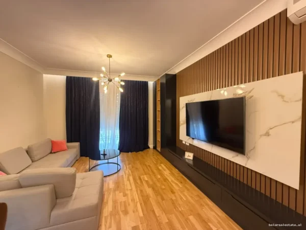 Tirane, jepet me qera apartament 1+1+Ballkon Kati 1, 112 m² 1.100 € (Rruga e Vilave)