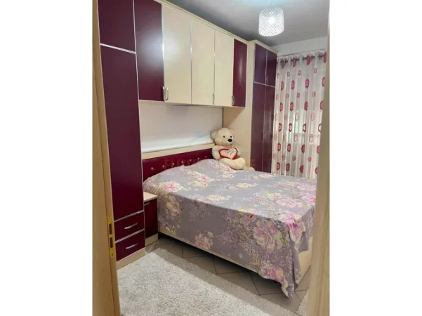 Tirane, shitet apartament 1+1 Kati 1, 71 m² 120.000 € (Unaza e re)
