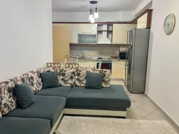 Tirane, shitet apartament 1+1 Kati 1, 71 m² 120.000 € (Unaza e re)