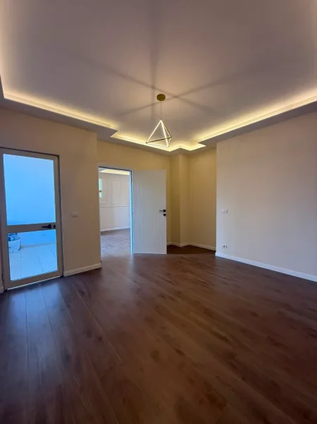 Durres, shitet apartament 2+1+Ballkon Kati 2, 73 m² 144.000 € (Ish Rajon, Durres)
