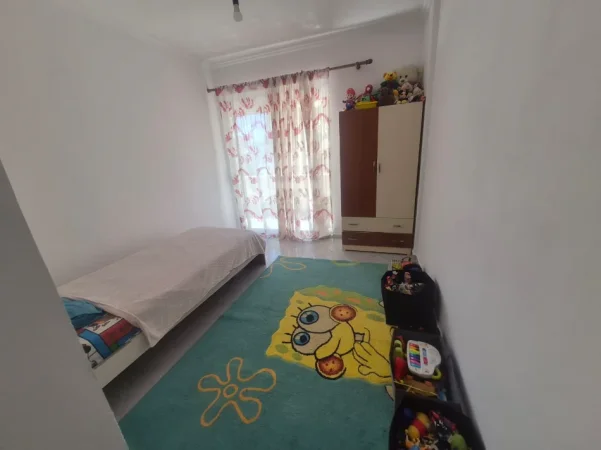 Tirane, jepet me qera apartament 2+1 Kati 2, 500 € (Astir)
