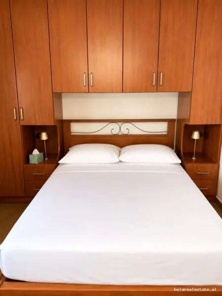 Tirane, jepet me qera apartament 2+1+Ballkon Kati 9, 100 m² 885 € (rruga Brikada e 8)