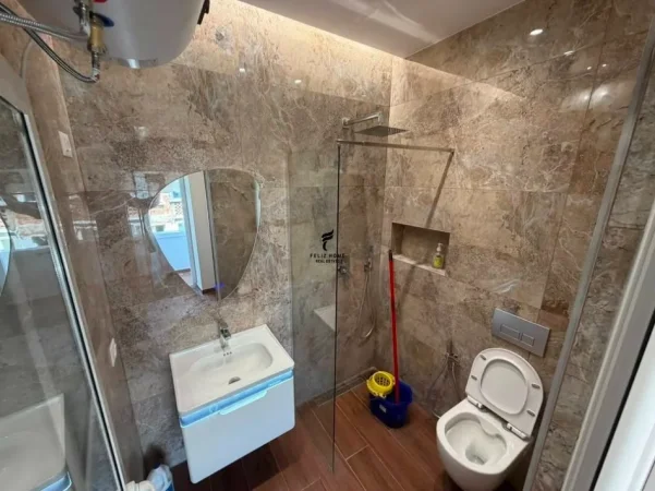 Tirane, shitet garsonier Kati 4, 34 m² 120.000 € (PAZARI I RI)