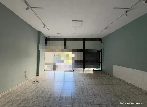 Tirane, jepet me qera dyqan Kati 0, 82 m² 835 € (Jorgo Plaku)