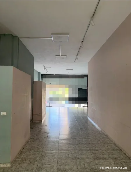 Tirane, jepet me qera dyqan Kati 0, 82 m² 835 € (Jorgo Plaku)