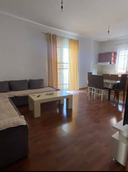 Tirane, jepet me qera apartament 2+1 Kati 2, 80 m² 500 € 