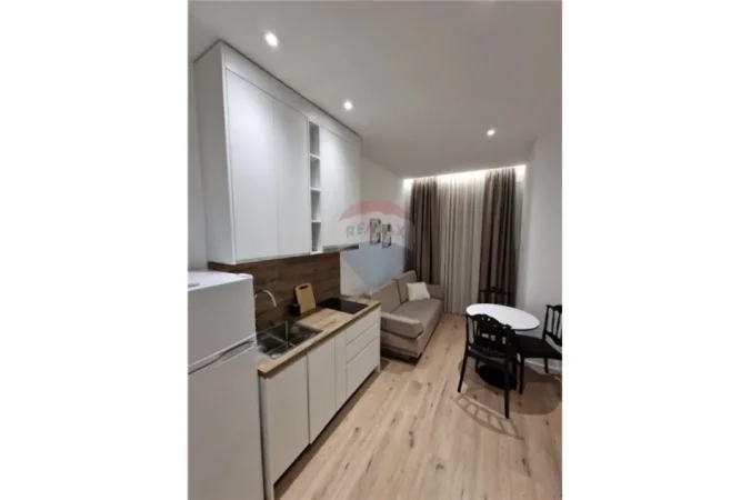 Vlore - Lungomare, shitet hotel Kati 3, 375 m² 470.000 € (Rruga Andrea Varfi, Plazh I Vjeter, Vlore)