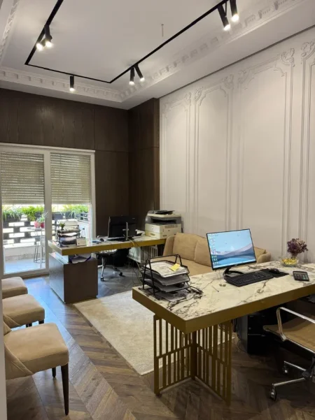 Tirane, jepet me qera apartament 1+1 Kati 7, 55 m² 650 € 