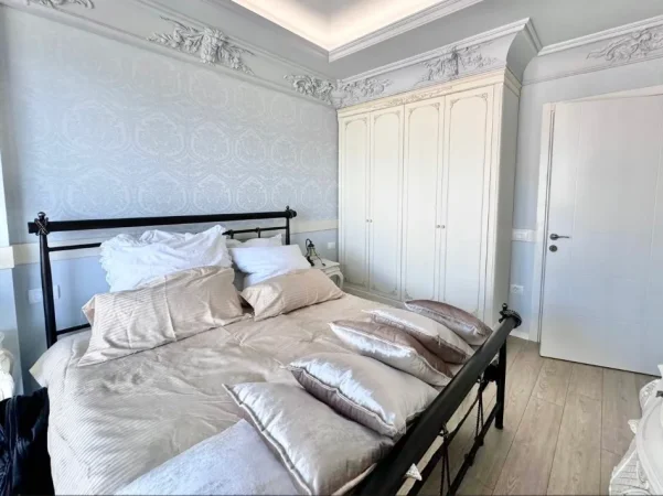 Tirane, jepet me qera apartament 1+1 Kati 7, 75 m² 650 € 