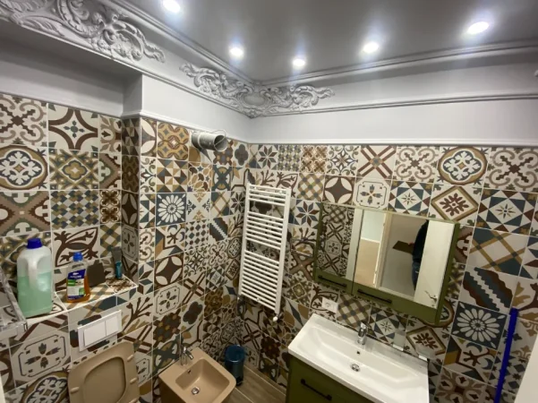 Tirane, jepet me qera apartament 1+1 Kati 7, 75 m² 650 € 