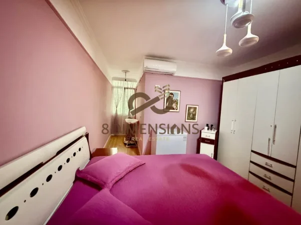 Jepet me qera apartament 2+2 tek Komuna e parisit, prane Pasticeri Nefeli (D8242A-178)