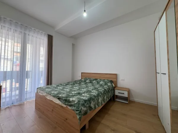 Tirane, jepet me qera apartament 2+1+Ballkon Kati 3, 90 m² 500 € (Urban Gate Astir)