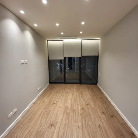 Tirane, jepet me qera zyre Kati 6, 100 m² 1.400 € (Lake View Residence Liqeni Artificial)