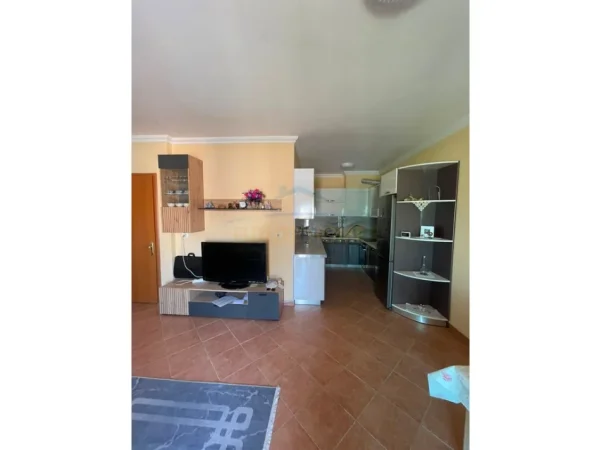Tirane, jepet me qera apartament 2+1+2+Ballkon Kati 6, 98 m² 650 € (Jordan Misja)