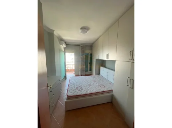 Tirane, jepet me qera apartament 2+1+2+Ballkon Kati 6, 98 m² 650 € (Jordan Misja)