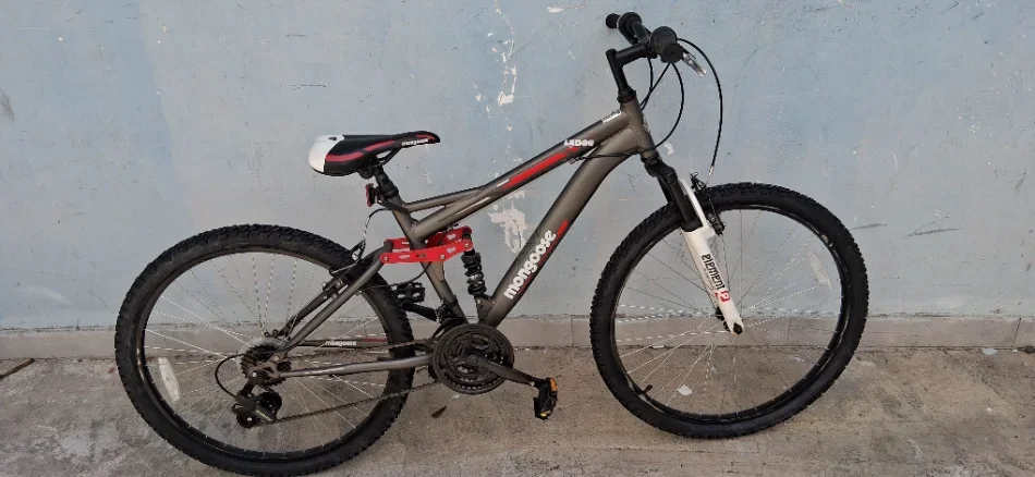 Tirane, oferte biciklete 26 gri e erret 170 €