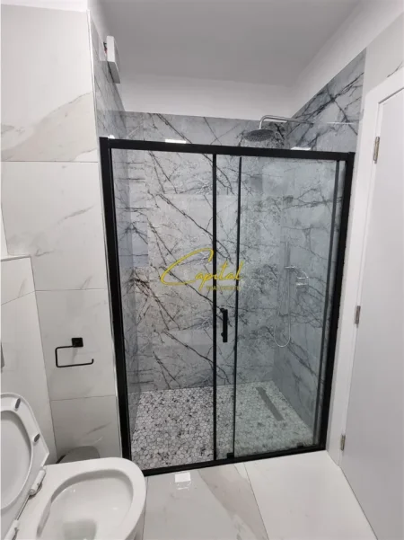 Tirane, jepet me qera apartament 2+1 Kati 8, 100 m² 750 € (RRUGA KONGRESI I MANASTIRIT)