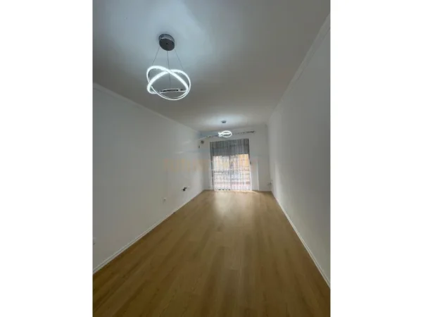 Tirane, shitet apartament 2+1+2, Kati 1, 78 m² 130.000 € (Fresk) Rruga e Dajtit , prane Anna Market