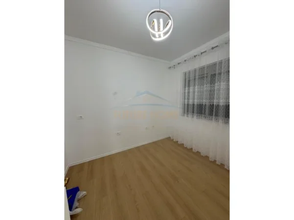 Tirane, shitet apartament 2+1+2, Kati 1, 78 m² 125.000 € (Fresk)