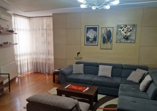 Tirane, jepet me qera apartament 2+1 Kati 5, 130 m² 900 € (RRUGA FORTUZI)