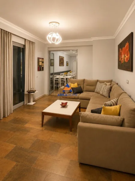 Tirane, jepet me qera apartament 3+1+Ballkon Kati 6, 130 m² 1.060 € 