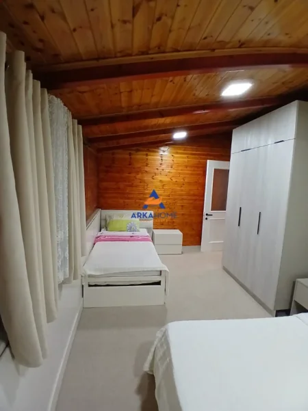 Tirane, jepet me qera apartament 3+1+Ballkon Kati 6, 130 m² 1.060 € 