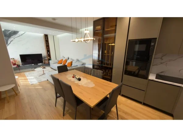 Tirane, shitet apartament 2+1 Kati 2, 88 m² (Kodra e Diellit)