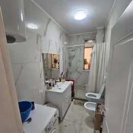 Durres, jepet me qera apartament 3+1+Ballkon Kati 2, 128 m² 500 € (Durres PLAZH Iliria)