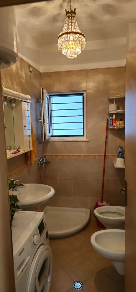 Shqiperi, shitet apartament 1+1+Ballkon Kati 2, 54 m² 140.000 € 