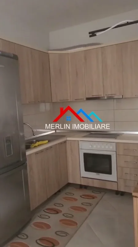 Tirane, jepet me qera apartament 1+1+Ballkon Kati 1, 65 m² 600 € (RRUGA DRAGO SILIQI,RRUGA E ELBASANIT)