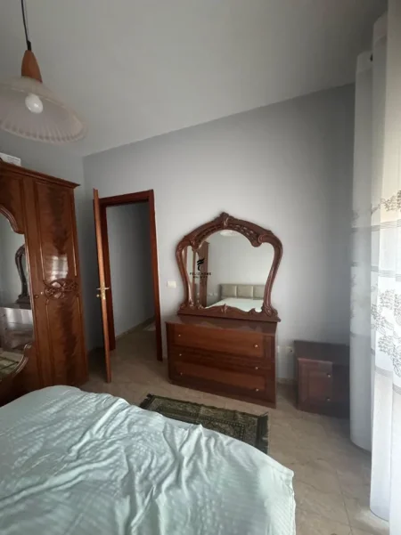 Tirane, jepet me qera apartament 1+1 Kati 8, 75 m² 500 € (DON BOSKO)