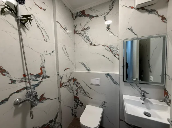 Tirane, jepet me qera apartament 3+1+Ballkon Kati 3, 119 m² 700 € (Astir)