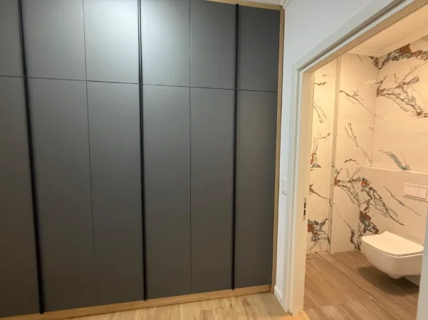 Tirane, jepet me qera apartament 3+1+Ballkon Kati 3, 119 m² 700 € (Astir)