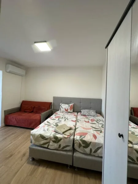 Tirane, jepet me qera apartament 1+1 Kati 5, 40 m² 400 € (Shkolla e Baletit)