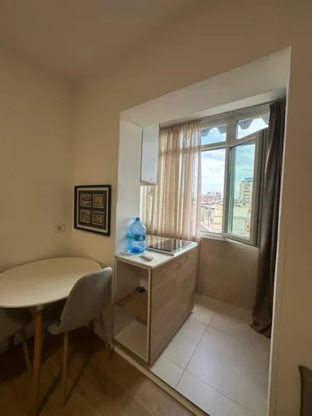 Tirane, jepet me qera apartament 1+1 Kati 5, 40 m² 400 € (Shkolla e Baletit)