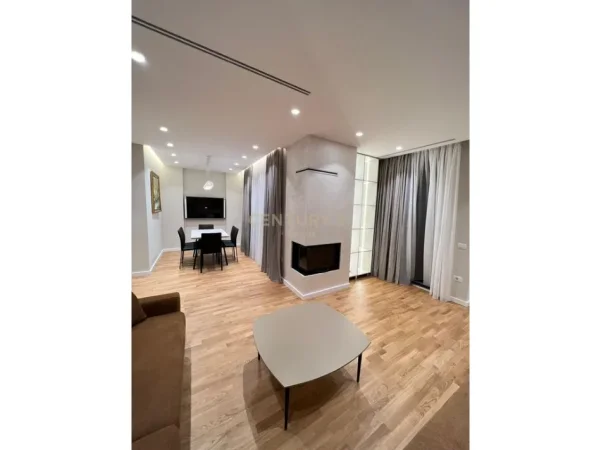 Tirane, jepet me qera apartament 3+1+Aneks+Ballkon Kati 11, 160 m² 2.500 € (Rruga e Kosovareve)