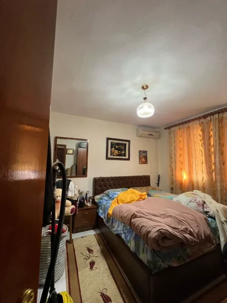 Tirane, jepet me qera apartament 2+1 Kati 5, 80 m², 45.000 LEKE (RRUGA FERIT XHAJKO)