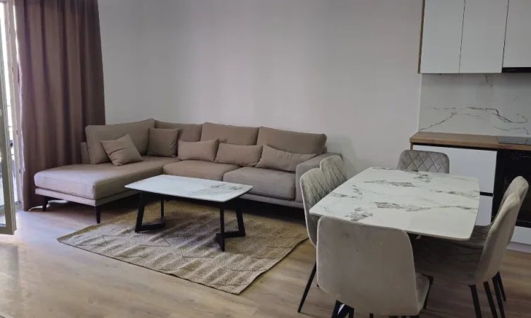 Tirane, jepet me qera apartament 2+1 , 90 m² 800 € 
