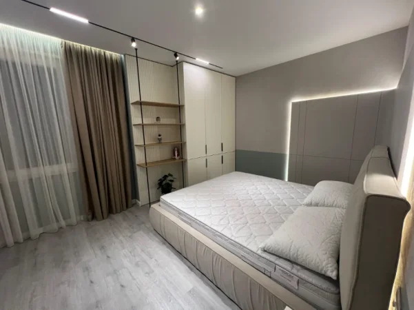 Durres, jepet me qera apartament 1+1 , 65 m² (Vollga)