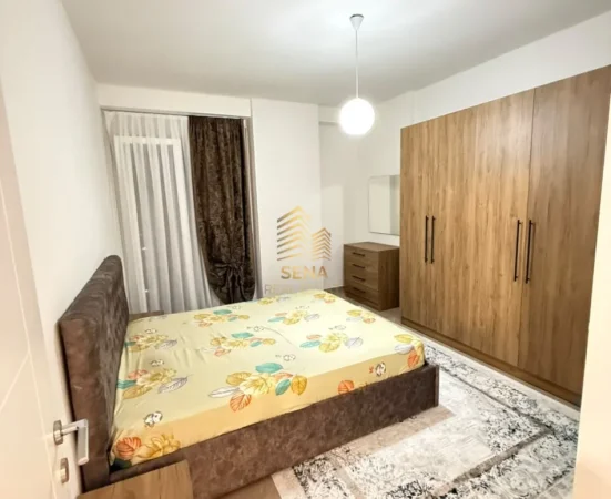 Tirane, jepet me qera apartament 1+1+Ballkon Kati 9, 65 m² 450 € (Astir-Kompleksi Jolla)