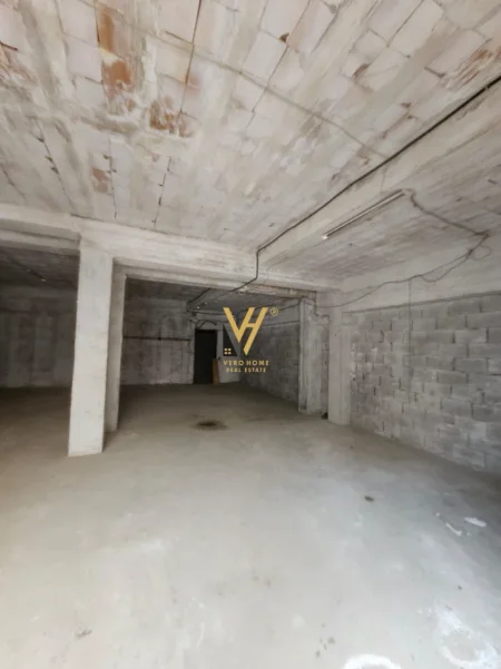 Tirane, shitet ambjent biznesi Kati 0, 290 m² 205.000 € (FRESKU)