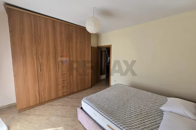 Tirane, jepet me qera apartament 1+1 Kati 2, 65 m² 450.000 € (Don Bosko)
