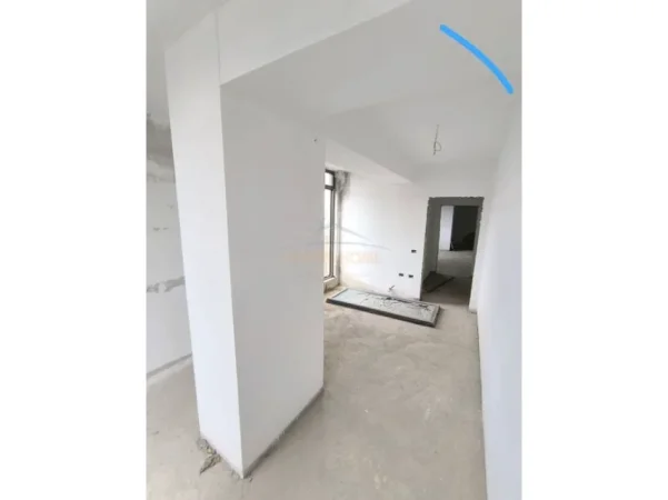 Tirane, shitet apartament+verande | Penthouse 2+1 Kati 9, 343 m² 235.000 € (YZBERISHT)