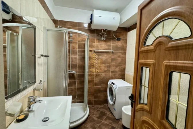 Tirane, jepet me qera apartament 2+1+Ballkon Kati 2, 85 m² 700 € (Kodra e Diellit)