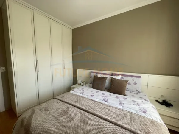 Tirane, shitet apartament 3+1+Aneks+Ballkon Kati 2, 109 m² 179.000 € (Fresku)