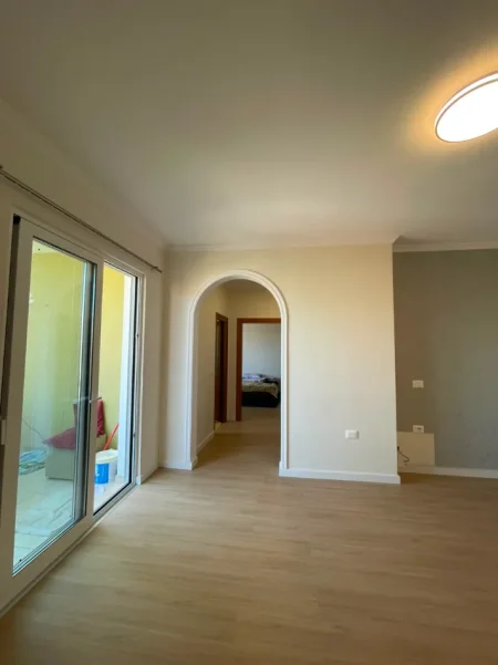 Tirane, jepet me qera apartament 2+1 Kati 2, 60 m² 600 € (selite)