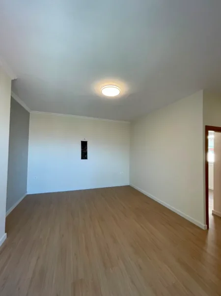 Tirane, jepet me qera apartament 2+1 Kati 2, 60 m² 600 € (selite)