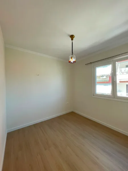 Tirane, jepet me qera apartament 2+1 Kati 2, 60 m² 600 € (selite)