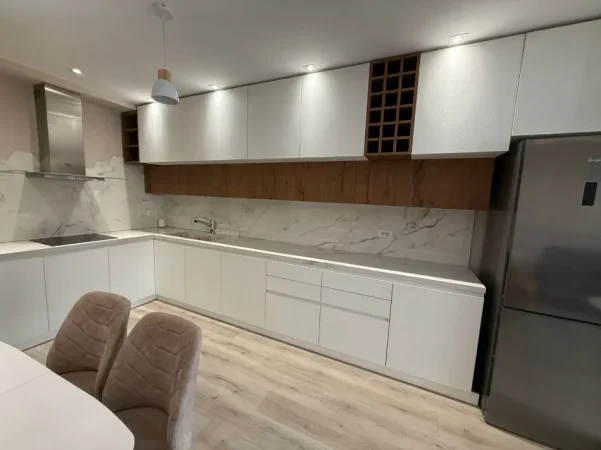 Tirane, jap me qera apartament 2+1 Kati 6, 100 m² 750 € 