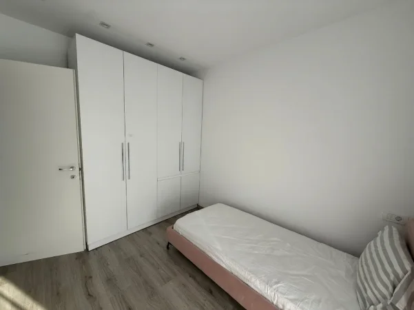 Tirane, jap me qera apartament 2+1 Kati 6, 100 m² 750 € 